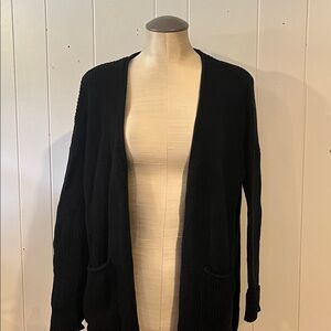 Classic Universal Threads Black Women's cardigan Sweater